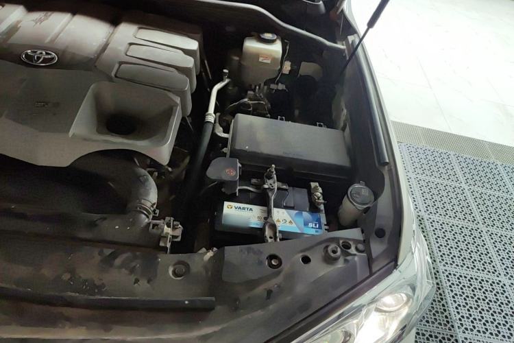 Used Toyota Land Cruiser 2019 4.6L GX-R Middle East Version Engine Bay Left