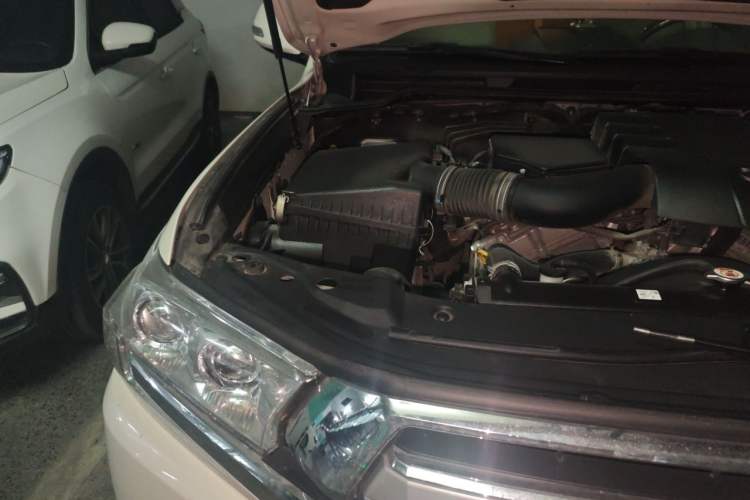 Used Toyota Land Cruiser 2019 4.0L GX-R 5-Seater Parallel Import Engine Bay Right