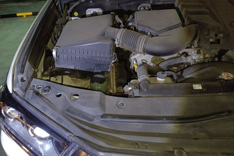 Used Toyota Land Cruiser 2019 4.0L GX-R 7 Seats Parallel Import Engine Bay Right