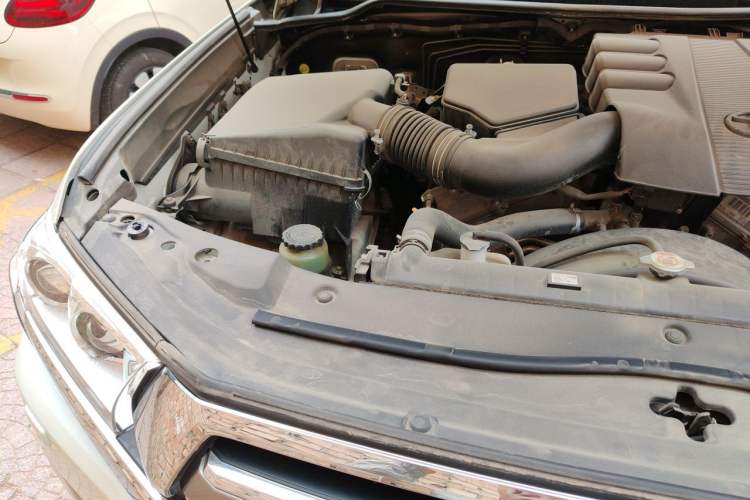 Used Toyota Land Cruiser  Engine Bay Right