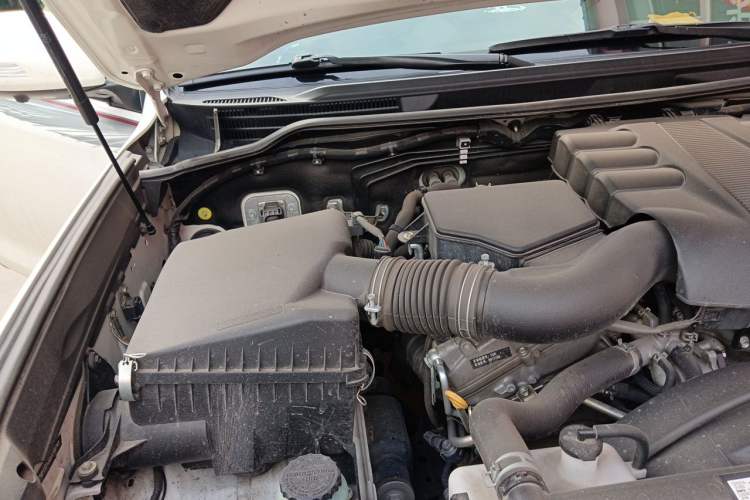 Used Toyota Land Cruiser  Engine Bay Right