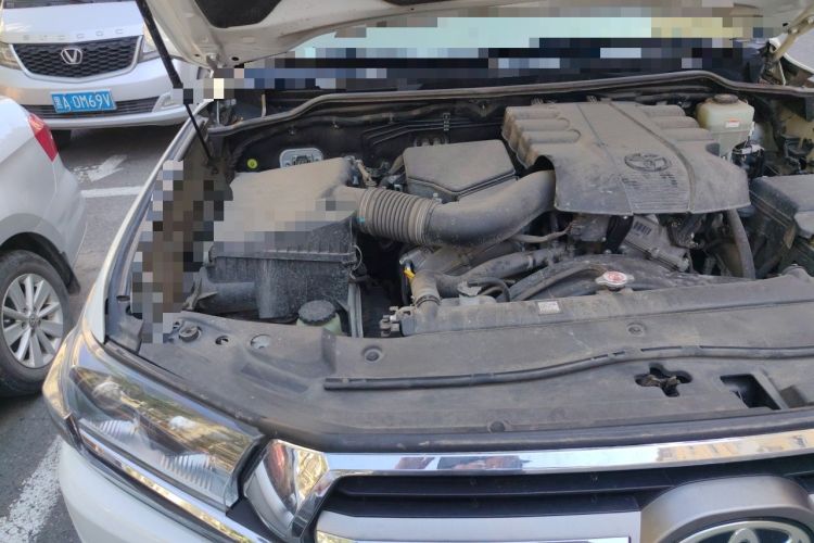 Used Toyota Land Cruiser  Engine Bay Right