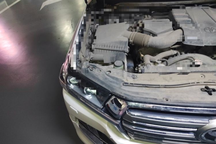 Used Toyota Land Cruiser  Engine Bay Right