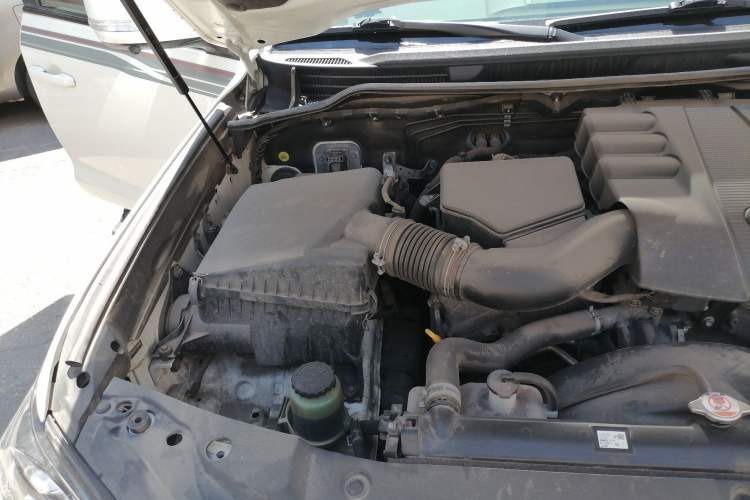 Used Toyota Land Cruiser  Engine Bay Right