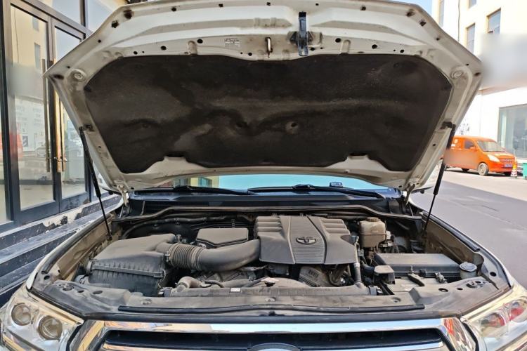 Used Toyota Land Cruiser 2019 4.0L 7-Seater Automatic Transmission Middle East Version Engine Bay