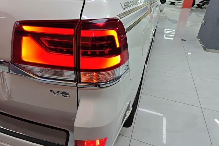 Used Toyota Land Cruiser 2019 4.0L GX-R 5-Seater Parallel Import Exterior 3