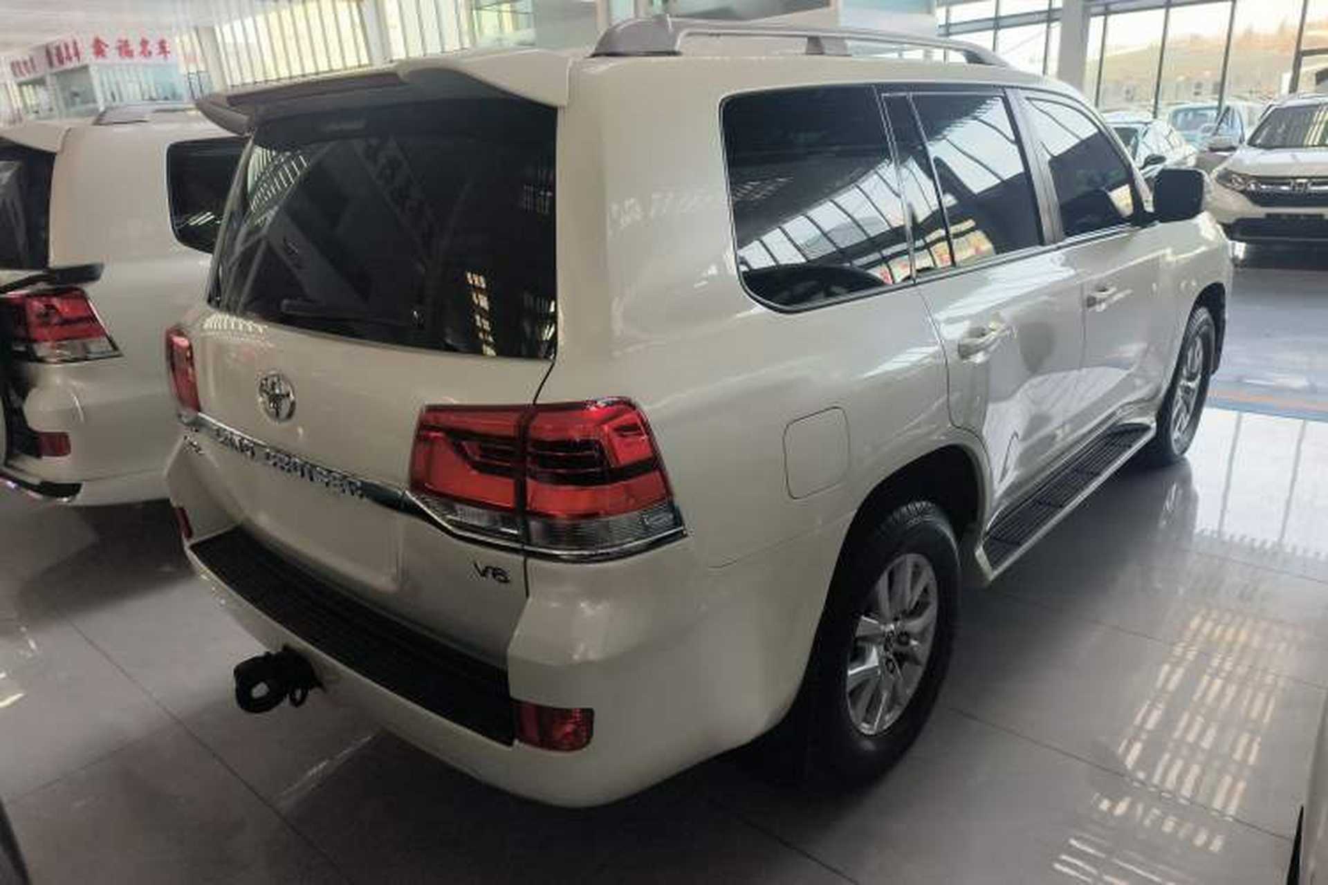 Used Toyota Land Cruiser 2019 4.0L GX-R 7 Seats Parallel Import Exterior 5