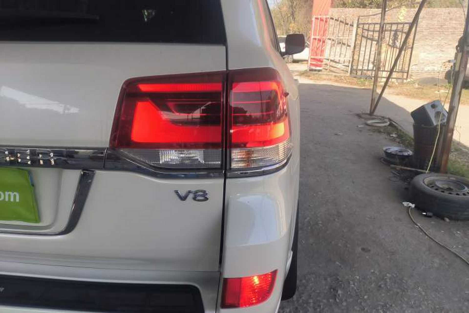 Used Toyota Land Cruiser 2019 4.6L GX-R Middle East Version Exterior 6