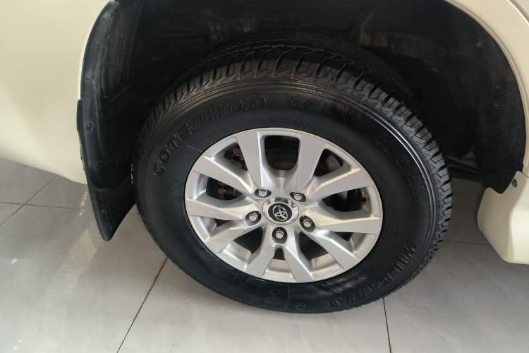 Used Toyota Land Cruiser 2019 4.0L GX-R 7 Seats Parallel Import Exterior 8