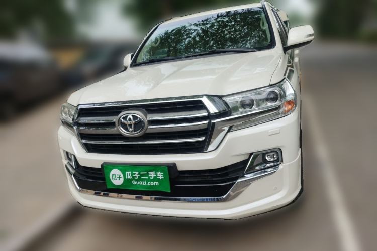 Used Toyota Land Cruiser 2019 5.7L 7-Seater Middle East Version Front