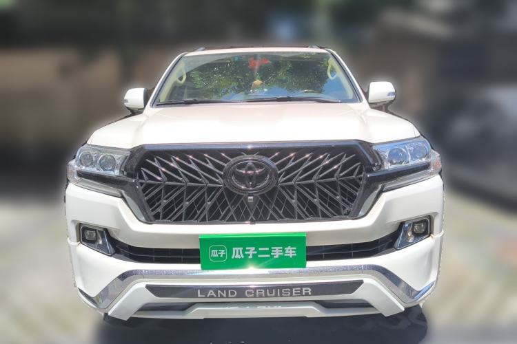 Used Toyota Land Cruiser  Front