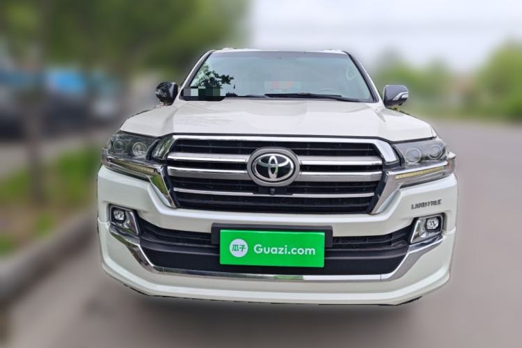 Used Toyota Land Cruiser  Front