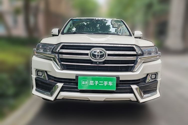 Used Toyota Land Cruiser  Front