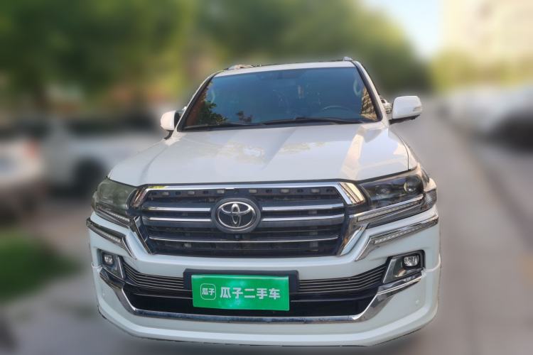 Used Toyota Land Cruiser  Front