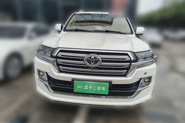 Used Toyota Land Cruiser  Front