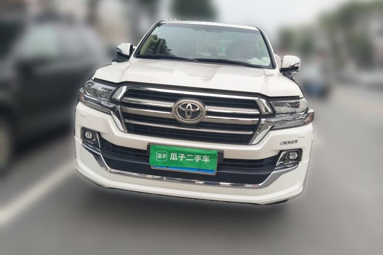 Used Toyota Land Cruiser  Front