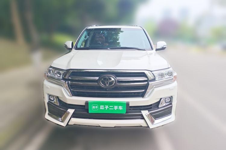 Used Toyota Land Cruiser  Front