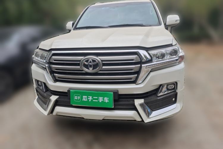 Used Toyota Land Cruiser  Front