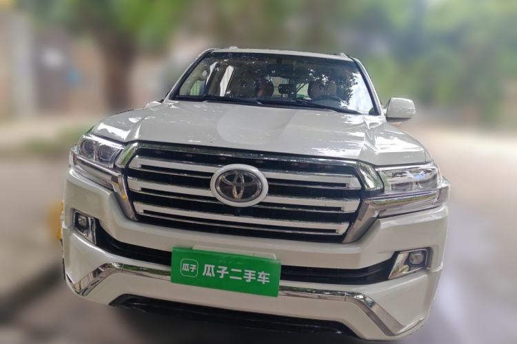 Used Toyota Land Cruiser  Front