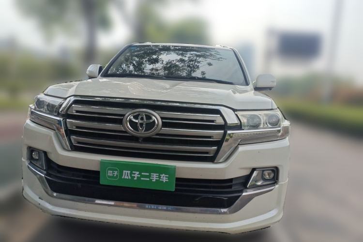 Used Toyota Land Cruiser  Front