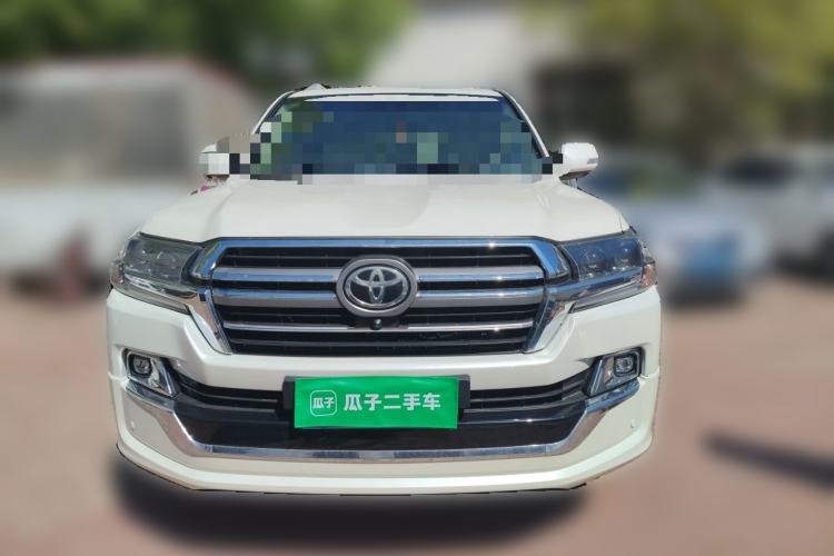 Used Toyota Land Cruiser  Front