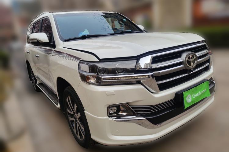 Used Toyota Land Cruiser 2019 4.0L VX-R Lowered Suspension Middle East Front Right 45 Deg