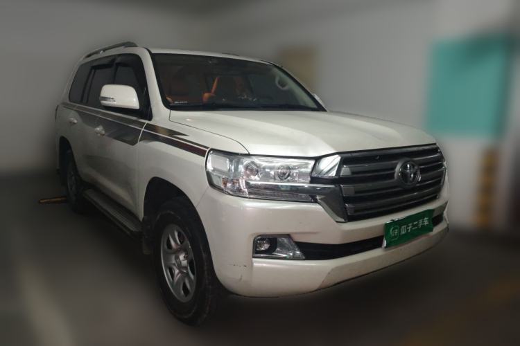 Used Toyota Land Cruiser 2019 4.0L GX-R 5-Seater Parallel Import Front Right 45 Deg