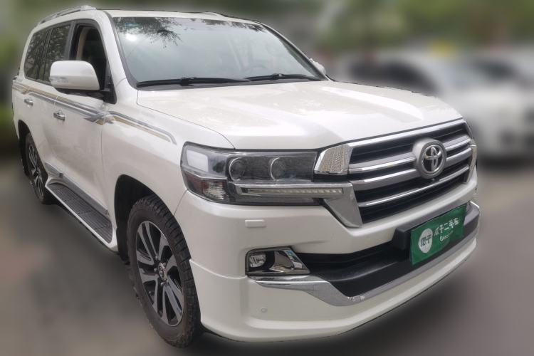 Used Toyota Land Cruiser  Front Right 45 Deg