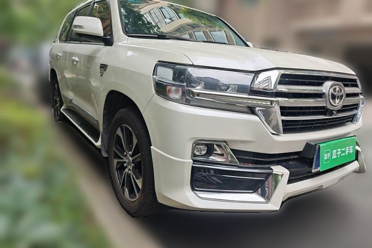 Used Toyota Land Cruiser  Front Right 45 Deg