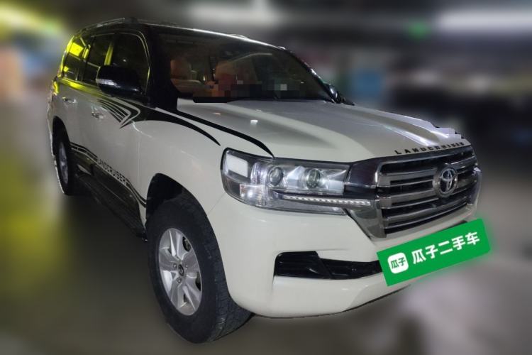 Used Toyota Land Cruiser 2019 4.0L 7-Seater Automatic Transmission Middle East Version Front Right 45 Deg
