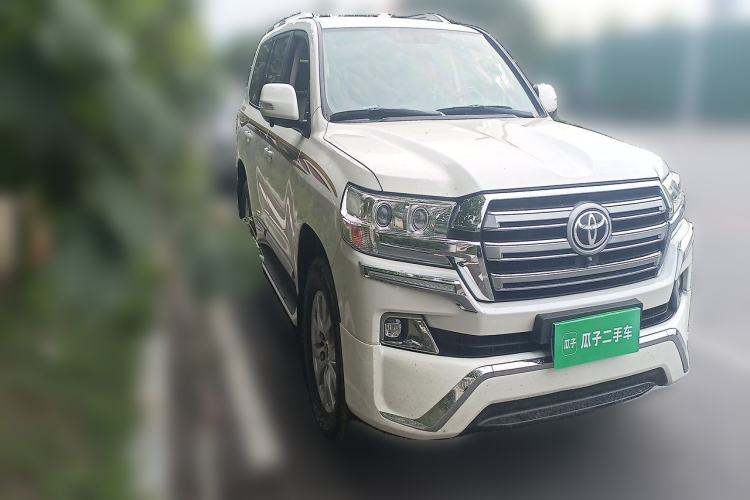Used Toyota Land Cruiser  Front Right 45 Deg