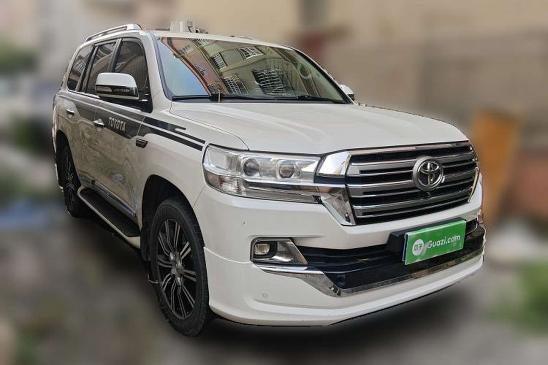 Used Toyota Land Cruiser  Front Right 45 Deg