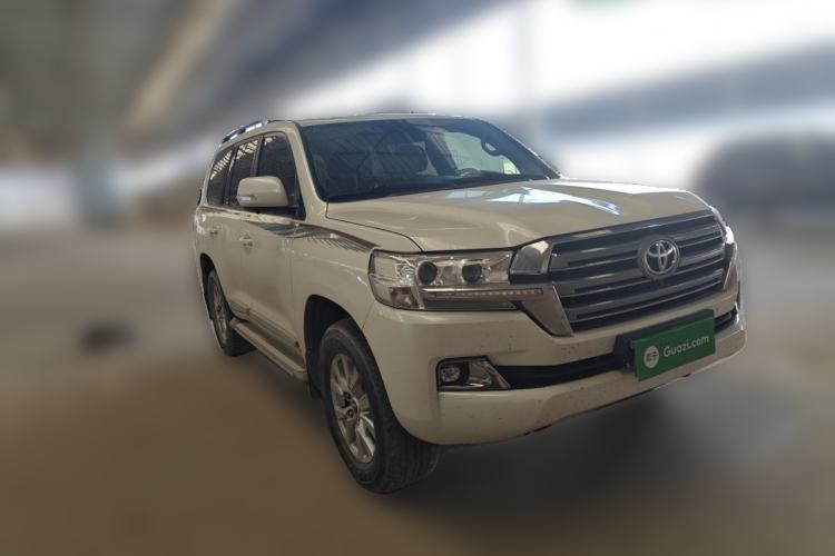 Used Toyota Land Cruiser  Front Right 45 Deg