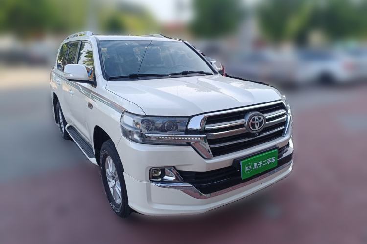 Used Toyota Land Cruiser  Front Right 45 Deg