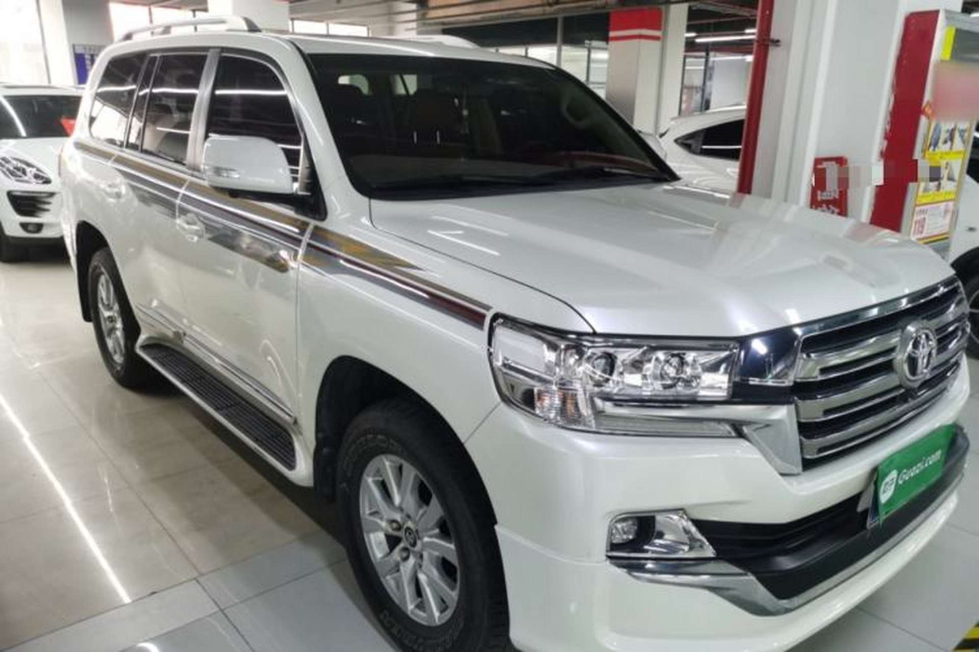 Used Toyota Land Cruiser 2019 4.0L 7-Seater Automatic Transmission Middle East Version Front Right 45 Deg