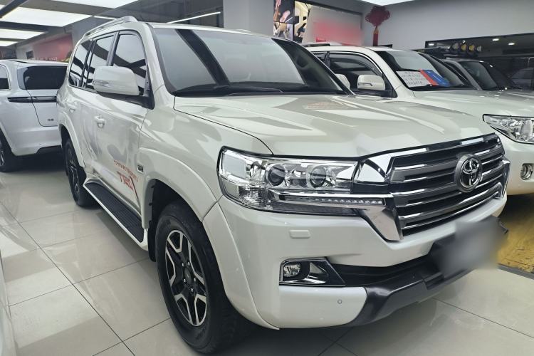 Used Toyota Land Cruiser 2019 4.0L 7-Seater Automatic Transmission Middle East Version Front Right 45 Deg