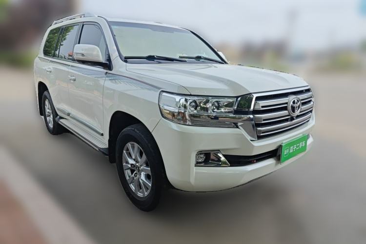 Used Toyota Land Cruiser  Front Right 45 Deg