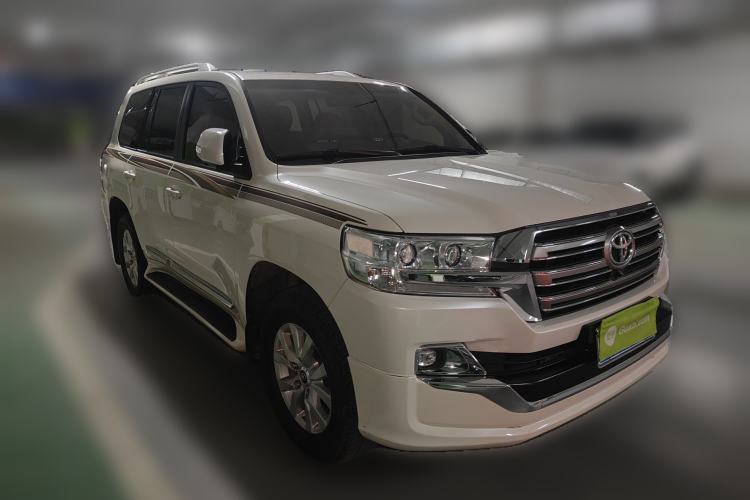 Used Toyota Land Cruiser 2019 4.0L 7-Seater Automatic Transmission Middle East Version Front Right 45 Deg