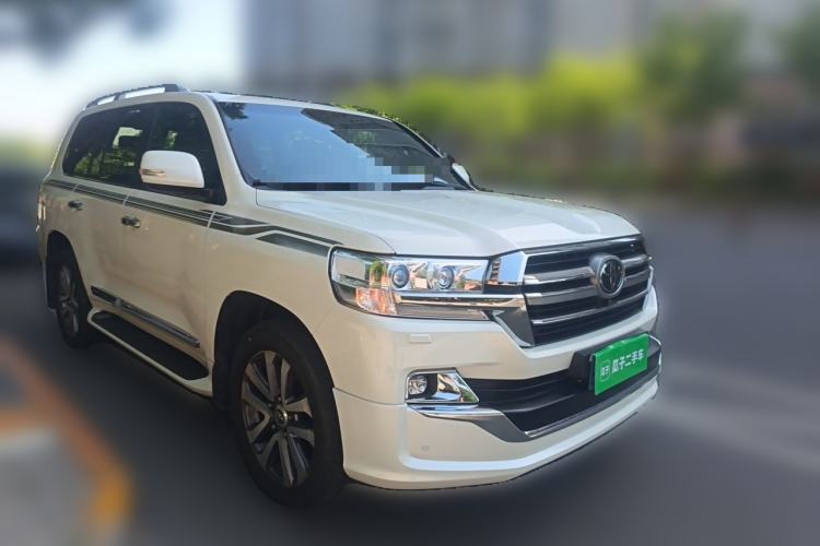 Used Toyota Land Cruiser  Front Right 45 Deg