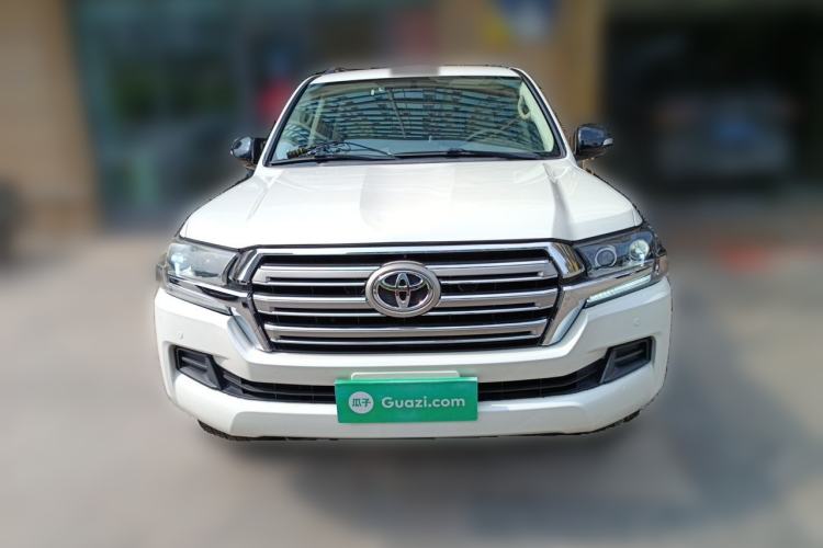 Used Toyota Land Cruiser  Front