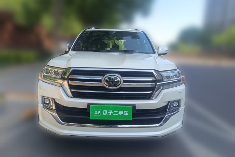 Used Toyota Land Cruiser  Front