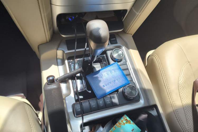 Used Toyota Land Cruiser  Gear Lever
