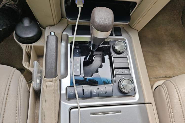 Used Toyota Land Cruiser  Gear Lever