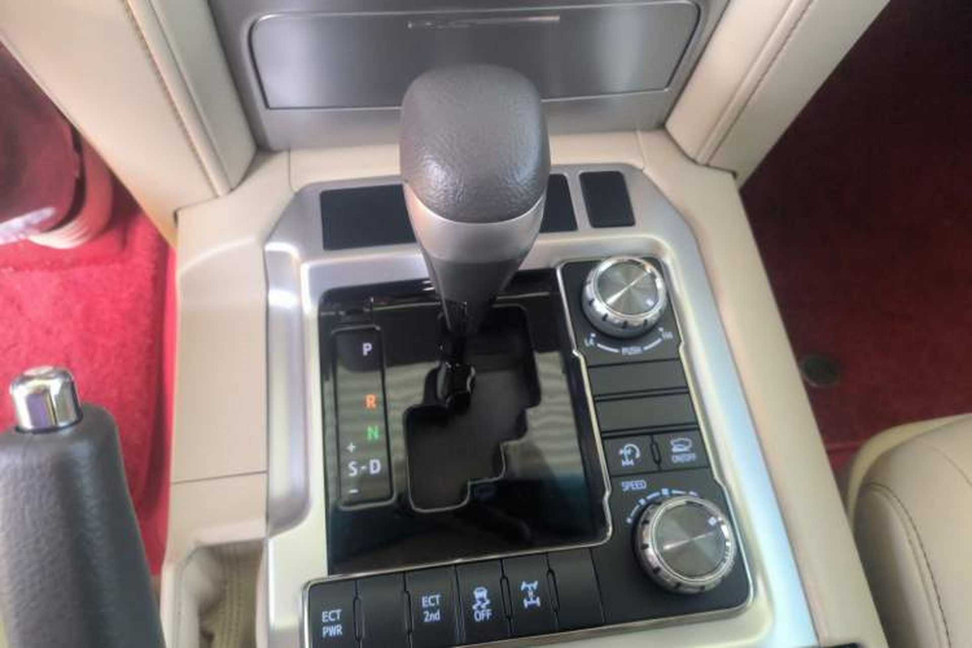 Used Toyota Land Cruiser 2019 4.6L GX-R Middle East Version Gear Lever