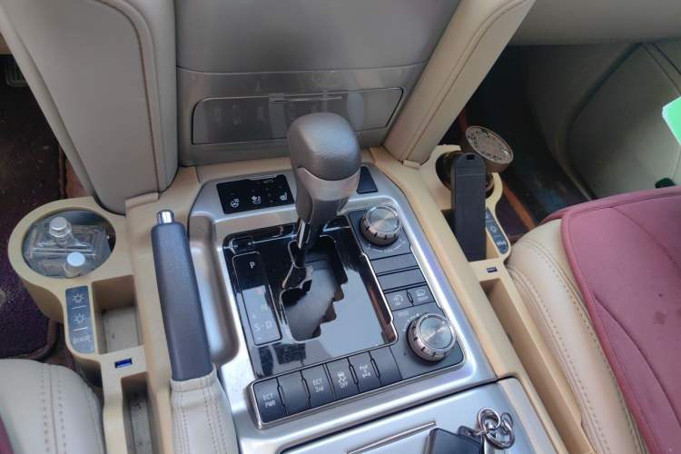 Used Toyota Land Cruiser  Gear Lever