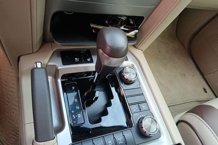 Used Toyota Land Cruiser  Gear Lever