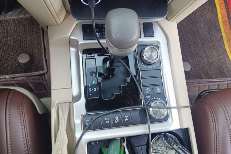 Used Toyota Land Cruiser  Gear Lever