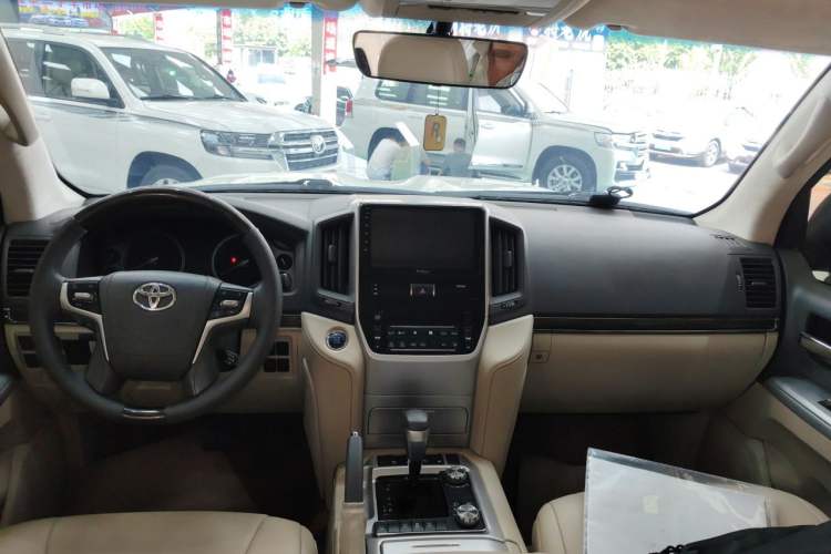 Used Toyota Land Cruiser  Headliner