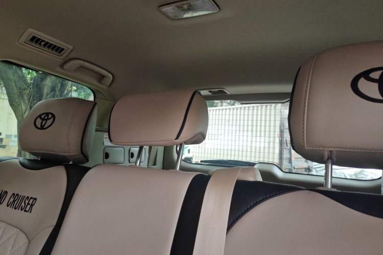 Used Toyota Land Cruiser  Headliner