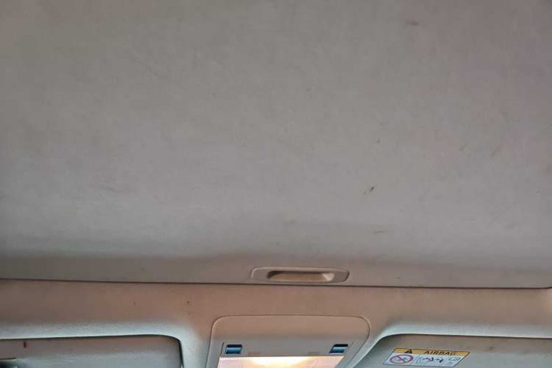 Used Toyota Land Cruiser 2019 4.0L 7-Seater Automatic Transmission Middle East Version Headliner